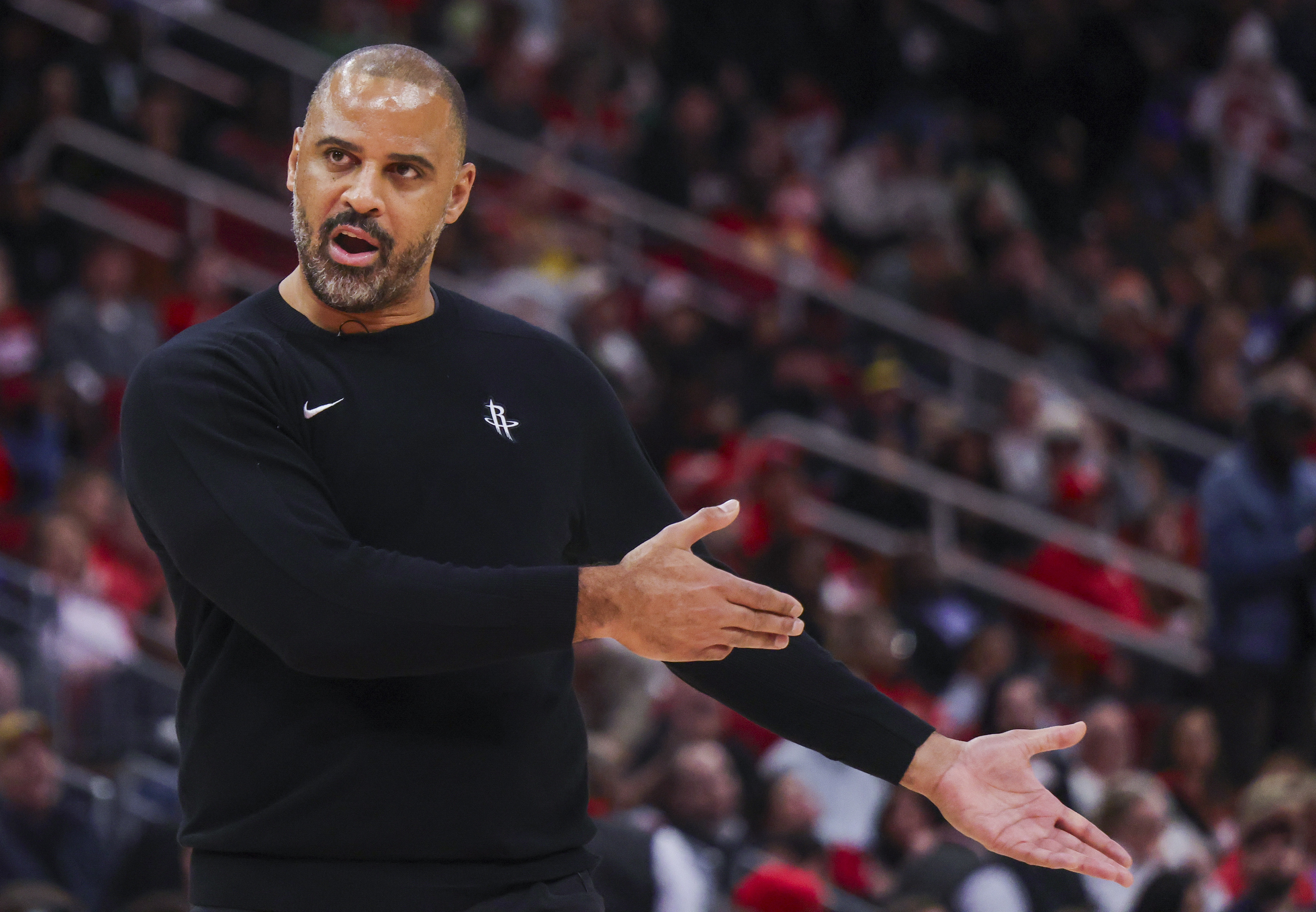 开云-媒体人：火箭进攻没有宽容度 不让练又奢望场上能施展 哪有这好事